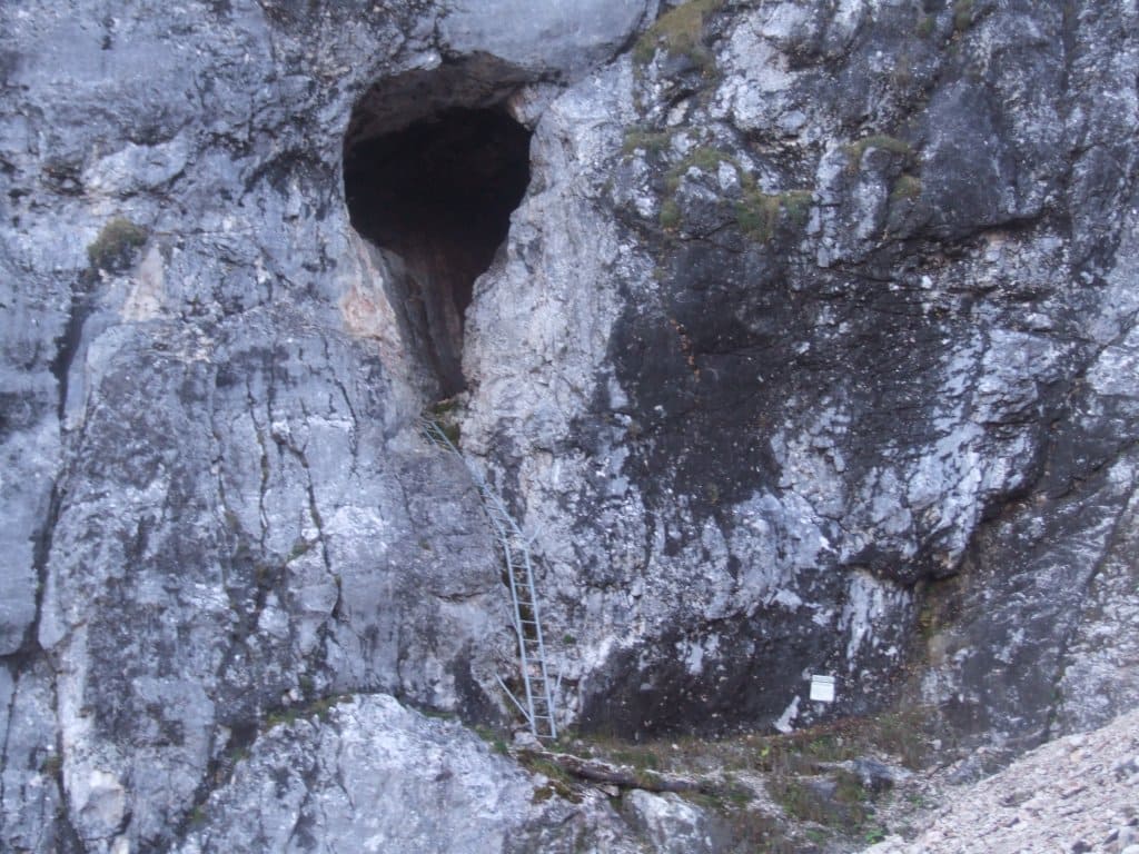 Hirlatzhohle cave