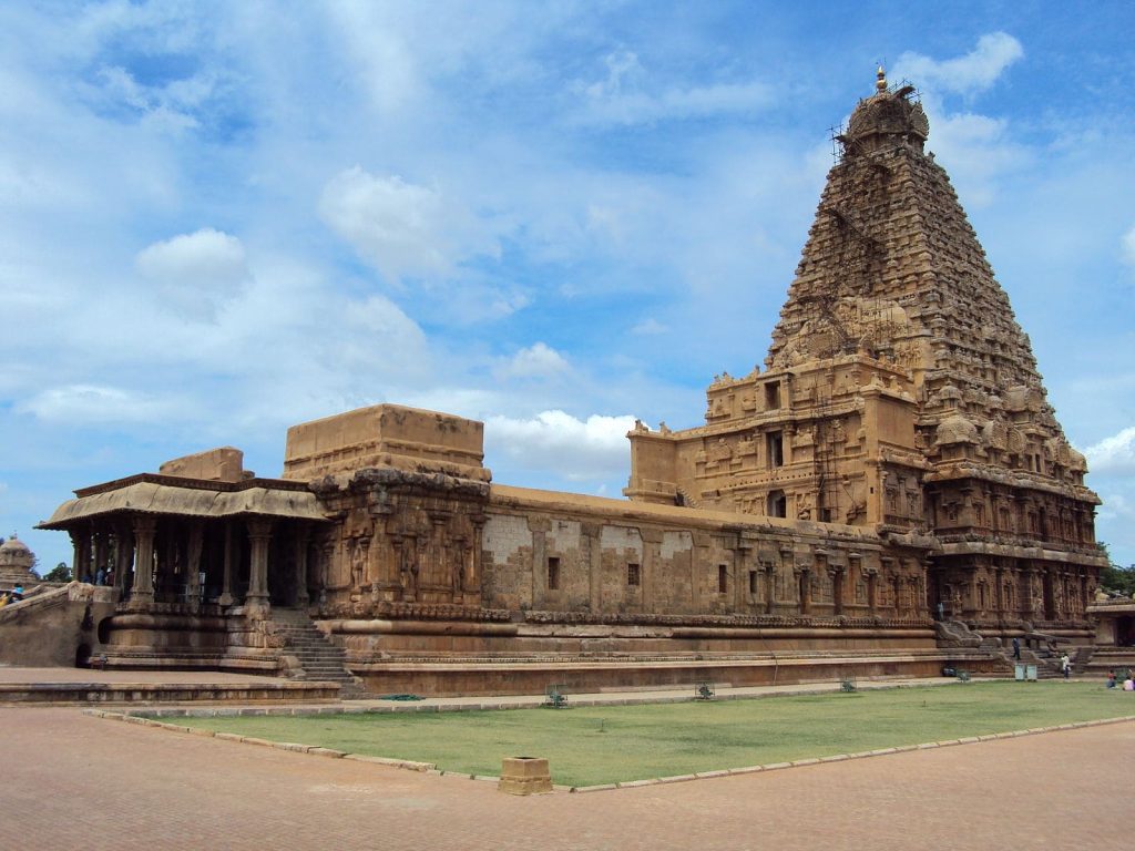 Brihadeeswarar Temple – Thanjavur